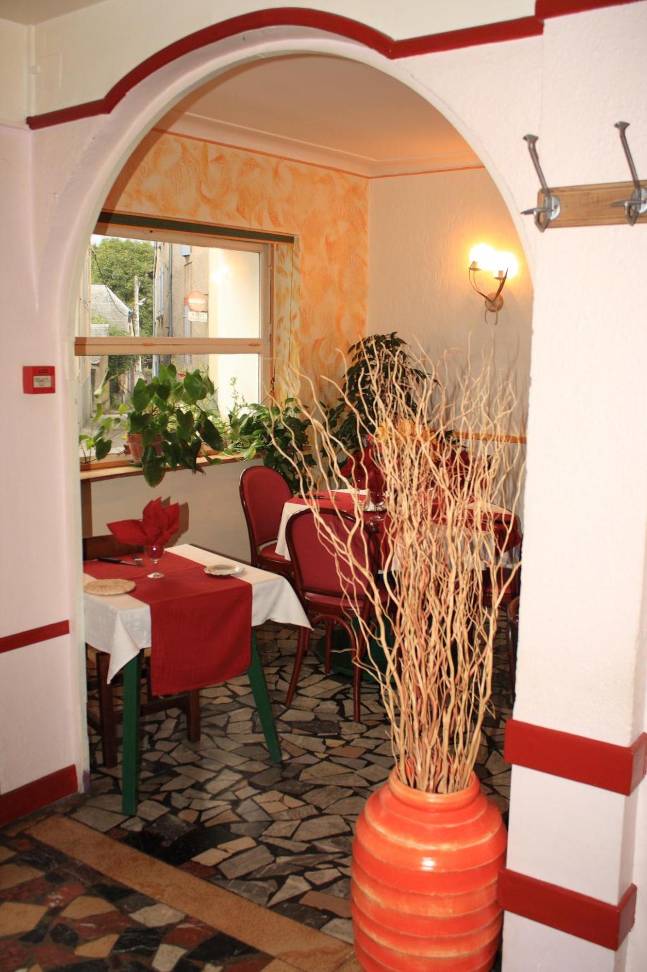 Hotel Le Bearn Bagnères-de-Bigorre Eksteriør billede