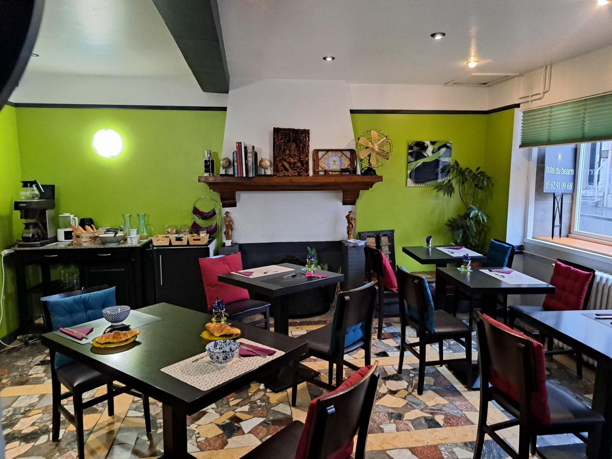 Hotel Le Bearn Bagnères-de-Bigorre Eksteriør billede