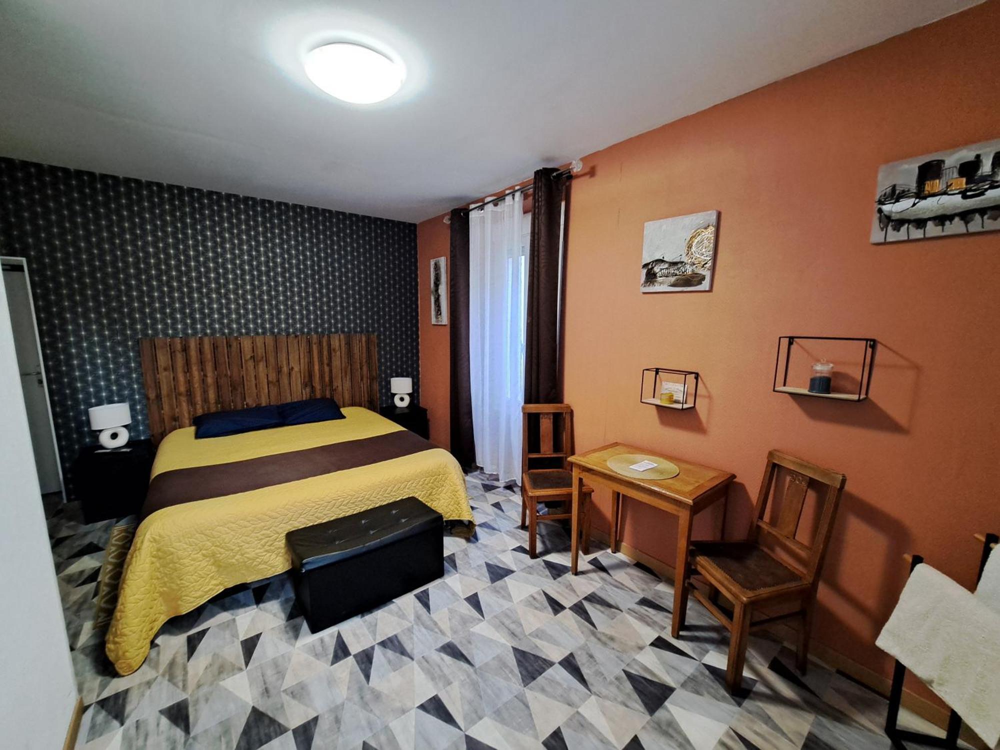 Hotel Le Bearn Bagnères-de-Bigorre Eksteriør billede